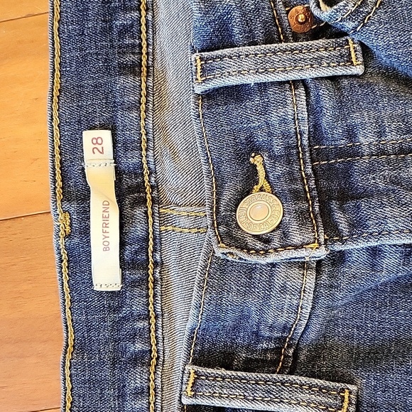 Levi's Boyfriend Jeans - Picture 2 of 8